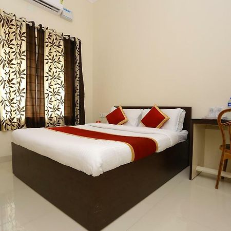 Oyo 9118 Saravana Inn Thiruvananthapuram Екстериор снимка