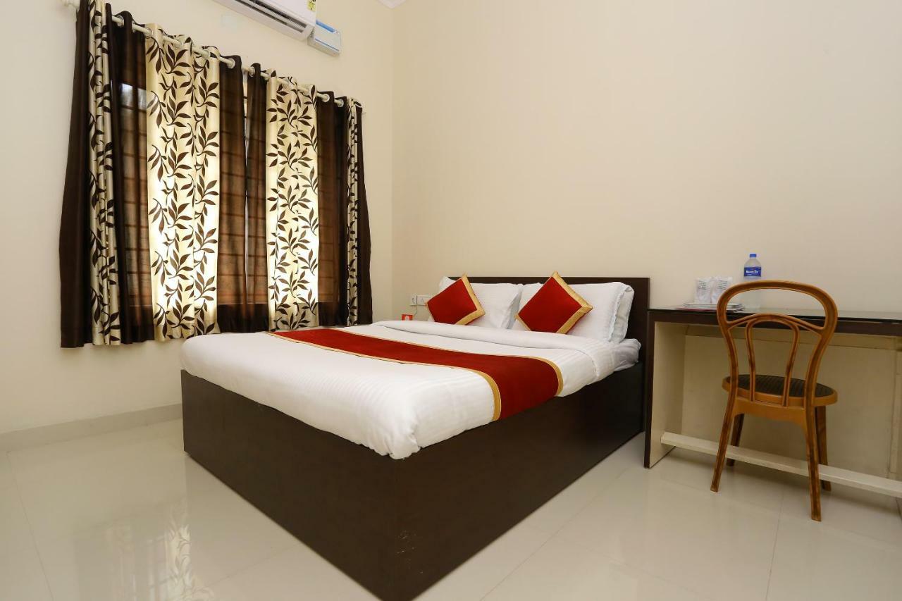 Oyo 9118 Saravana Inn Thiruvananthapuram Екстериор снимка