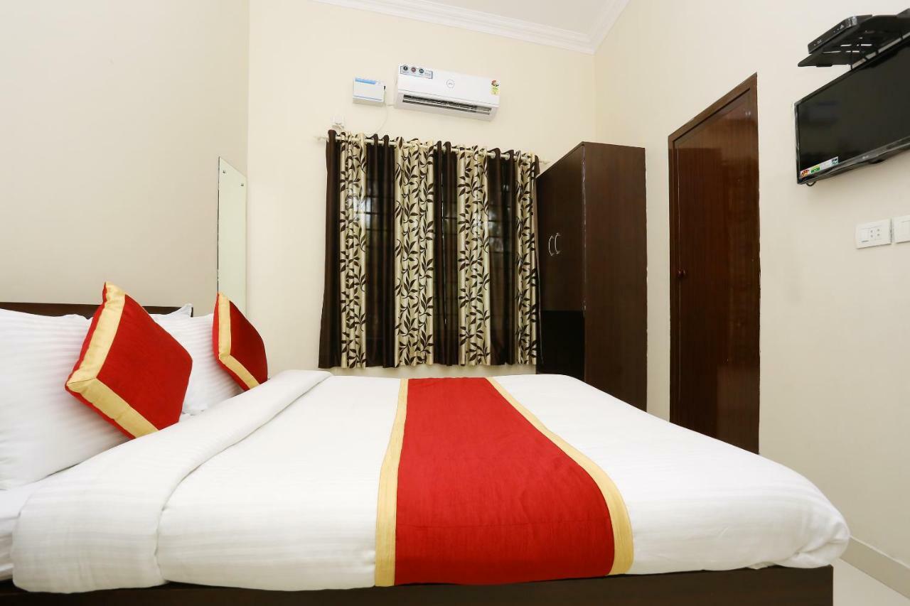 Oyo 9118 Saravana Inn Thiruvananthapuram Екстериор снимка