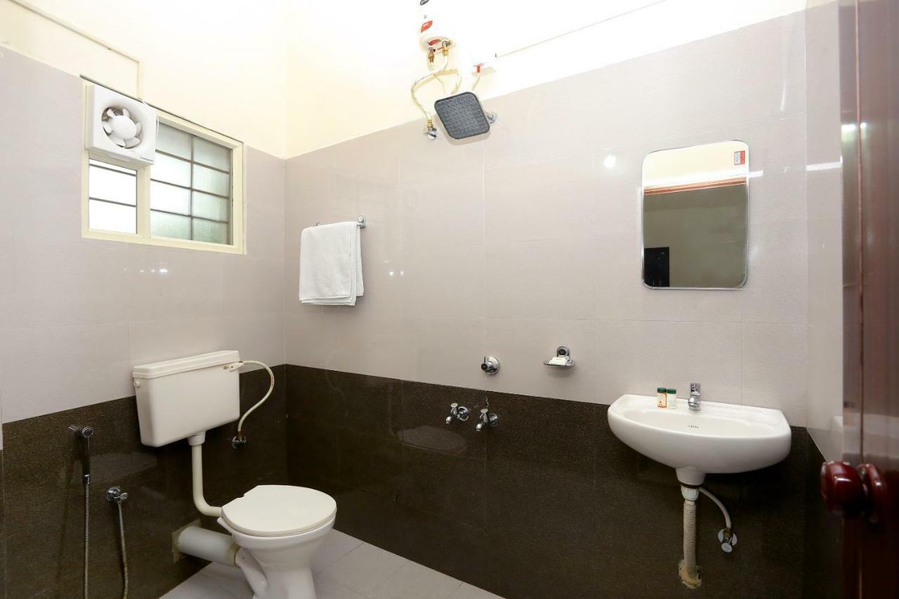 Oyo 9118 Saravana Inn Thiruvananthapuram Екстериор снимка